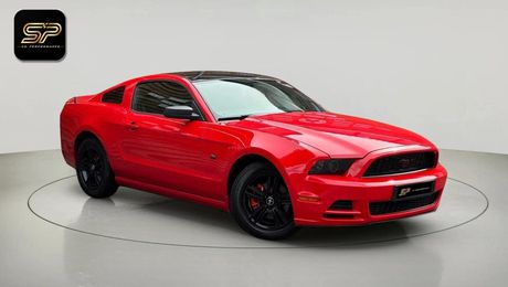 Ford Mustang V6 3.7 * AUTOMATIQUE * CUIR * LED * R�GU 2013 d'occasion a Lille (59)