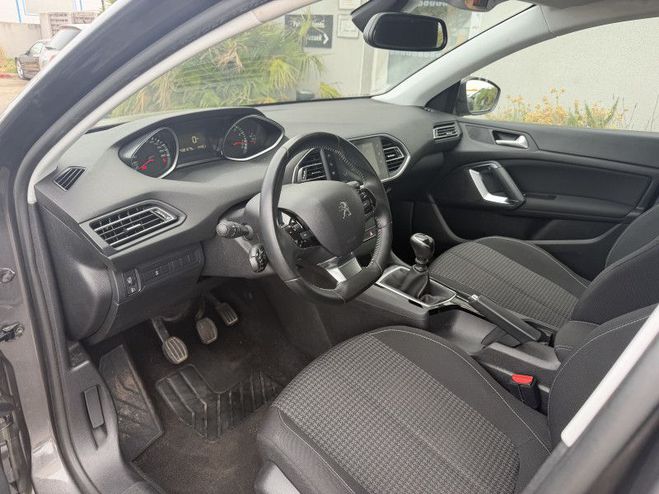 Peugeot 308 1.2 110 CH E6.3 S&S ACTIVE GRIS de 2020