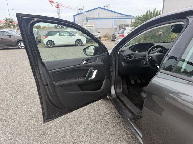 Peugeot 308 1.2 110 CH E6.3 S&S ACTIVE GRIS de 2020