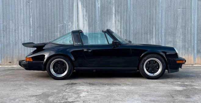 Porsche 911 Carrera 3.2 Targa Noir Noir de 1984