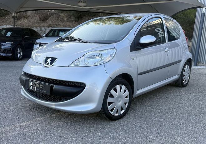 Peugeot 107 1.0 12V TRENDY 5P Gris de 2007