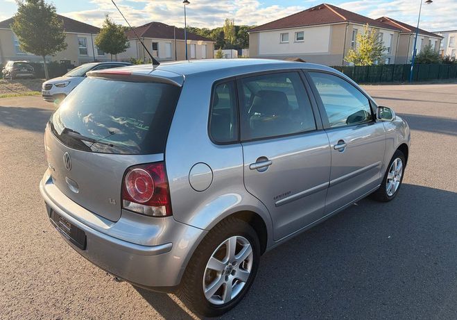 Volkswagen Polo IV 1.4 UNITED 80 CH Gris de 2009