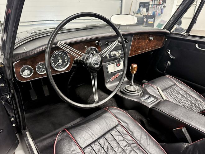 Austin healey 3000 MK III L6 2.9 BJ8 150ch BVM4 Overdrive C Noir Et Rouge de 1965