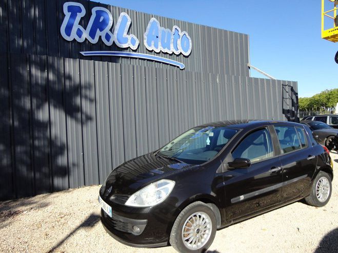 Renault Clio III 1.4 16V 98CH PRIVILEGE 5P NOIR de 2007