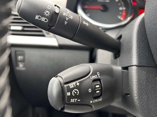 Peugeot 207 1.6 VTI 16V SPORT GRIS F de 2013