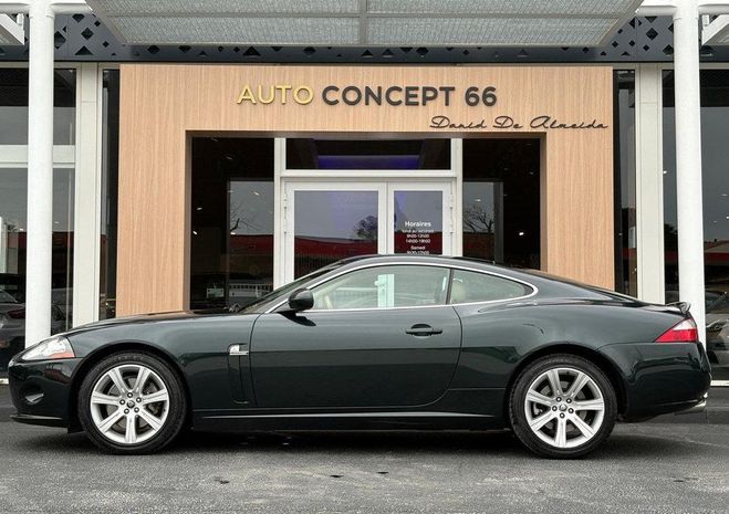 Jaguar XK8 XK Coup� 3.5 V8 258 ch Vert de 2009