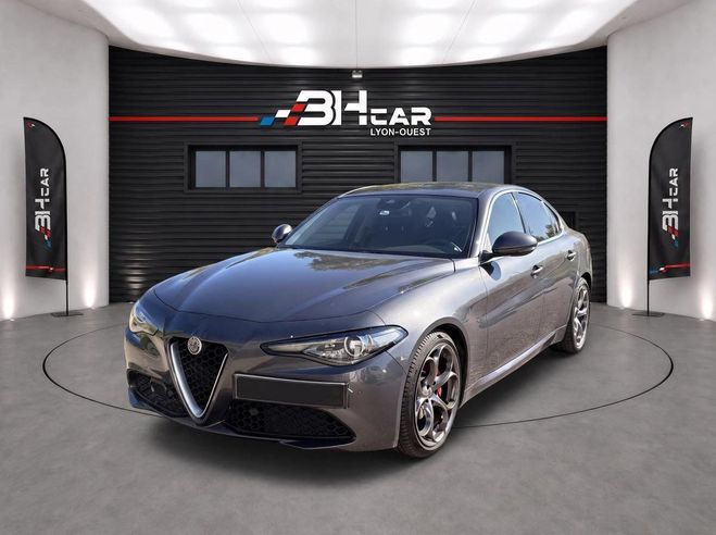 Alfa romeo Giulia 2.2 JTDM 180ch Super BVA8 � Cuir � Si�ge Gris de 2016