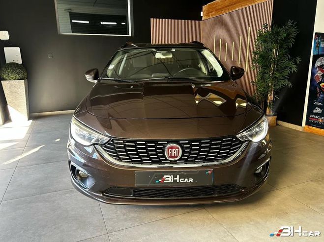 Fiat Tipo SW 1.6 MJT 120 LOUNGE START-STOP Marron de 2016