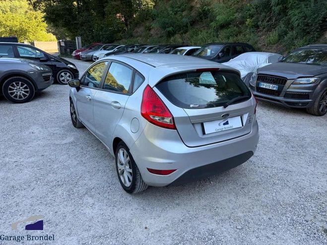 Ford Fiesta 1.4 TDCi 70cv CarPlay Gris de 2011