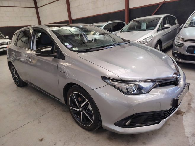 Toyota Auris II HSD 136h Tendance Business GRIS de 2019