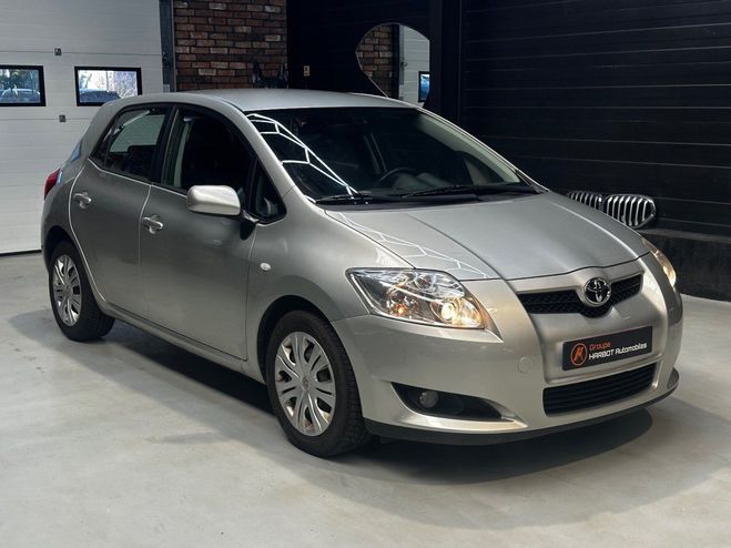 Toyota Auris 97 VVT-i Lin�a Luna Gris de 2007