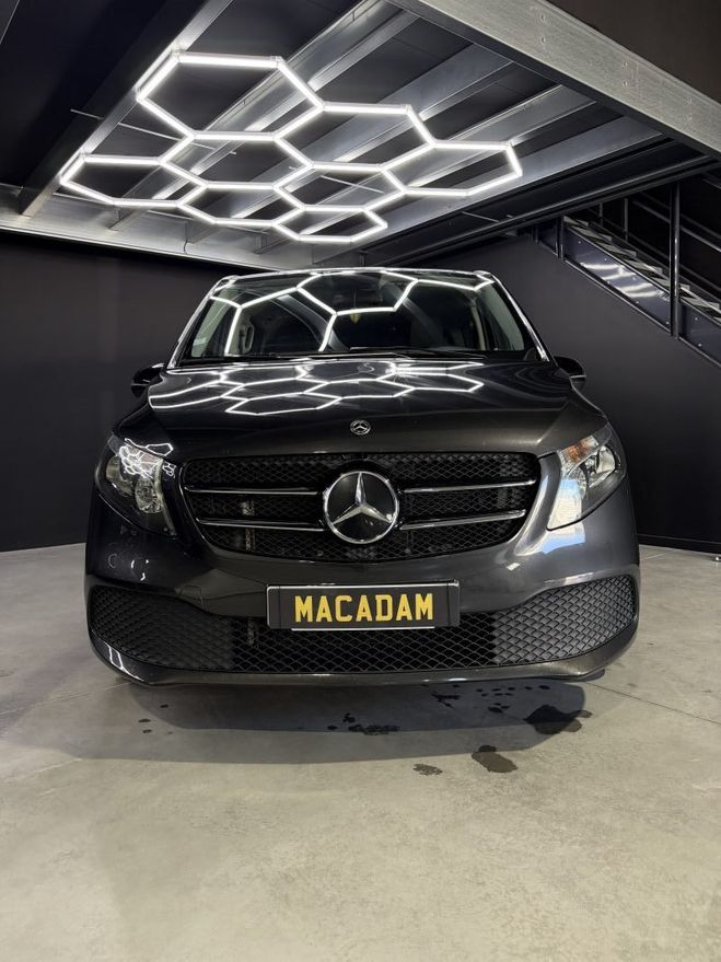 Mercedes Classe V AVANTGARDE 9G TRONIC 8 places Noir de 2022