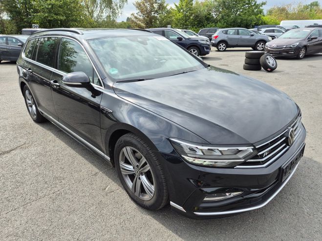 Volkswagen Passat Variant SW R-LINE 2.0 TDI 150 DSG7 NOIR INTENSE NACRE de 2024