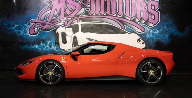 Ferrari 296 GTB coupe 3.0 turbo v6 hybride 830 Orange de 2023