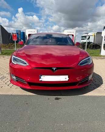  Voir d&eacute;tails -Tesla Model S s70d ? 525 ch dual motor 2016 190 000 km &agrave; Attin (62)