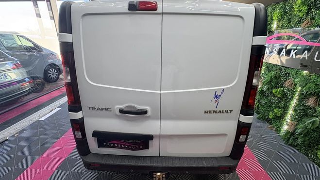 Renault Trafic Grand Confort L1H1 1.6 Dci 125 cv suivi  Blanc de 2017