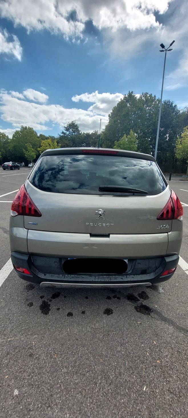Peugeot 3008 Phase 2 Blue HDI 120CH - Pour EXPORT  de 2015