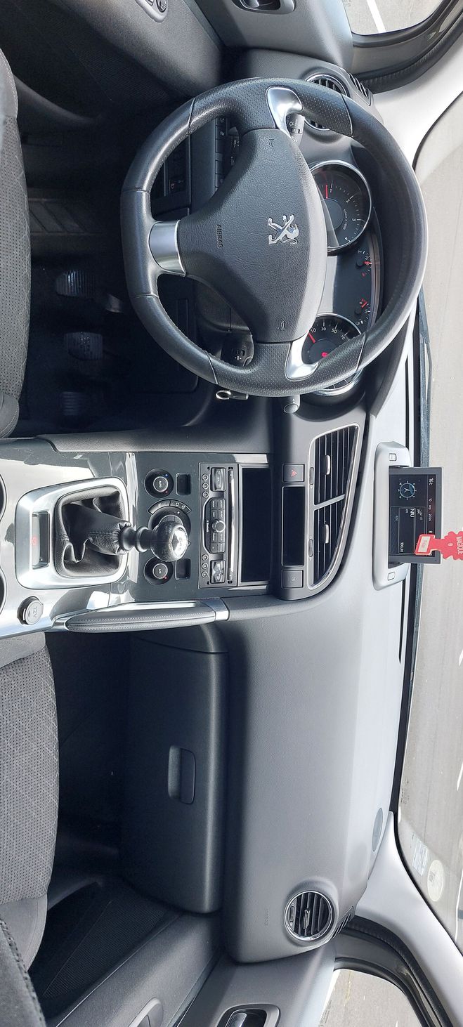 Peugeot 3008 Phase 2 Blue HDI 120CH - Pour EXPORT  de 2015