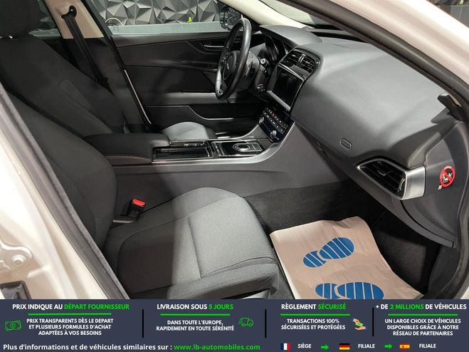 Jaguar XE 163 ch BVA E-Performance Blanc de 2018