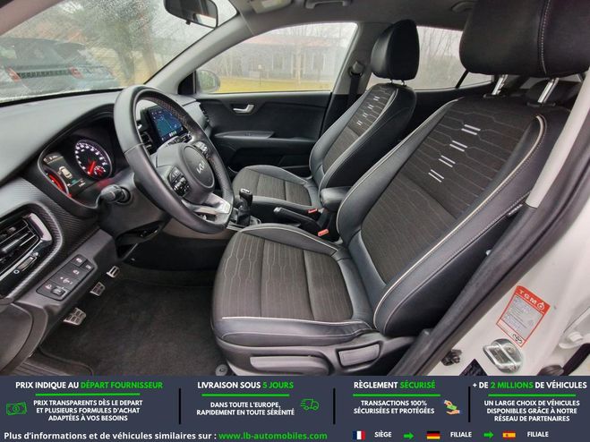 Kia Stonic 1.0 T-GDi 100 ch MHEV BVM Blanc M�tallique de 2021
