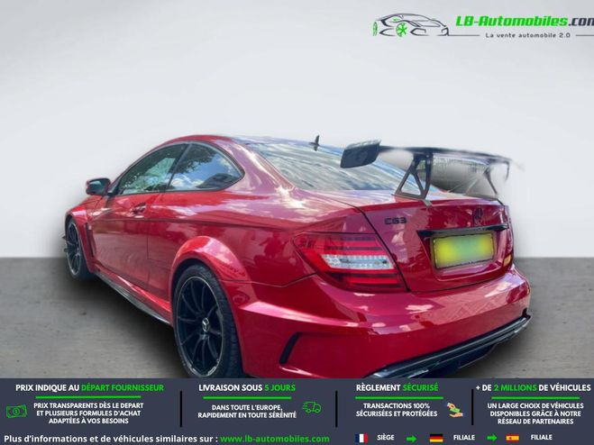 Mercedes Classe C 63 AMG A Rouge M�tallique de 2012