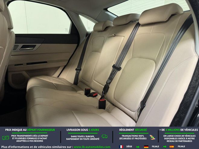 Jaguar XF 180 ch BVA Noir M�tallique de 2018