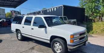  Voir d&eacute;tails -Chevrolet Silverado 4x4 k1500 suburban &agrave; Breteuil (60)