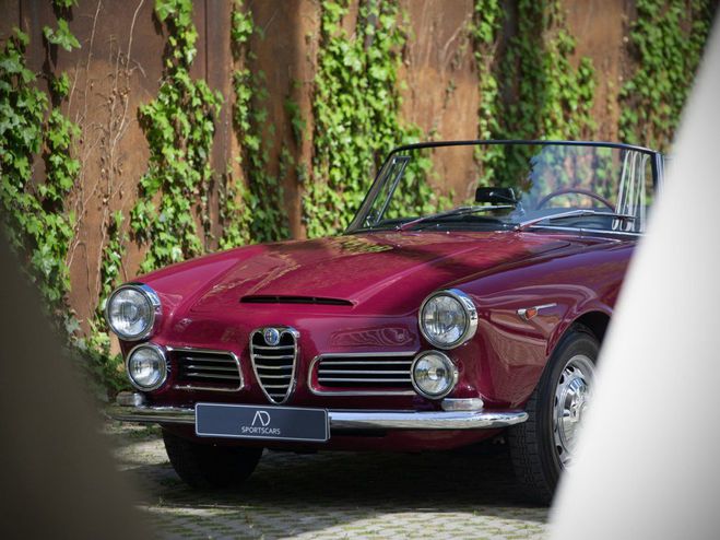 Alfa romeo 2600 Touring Superleggera Violetta de 1966