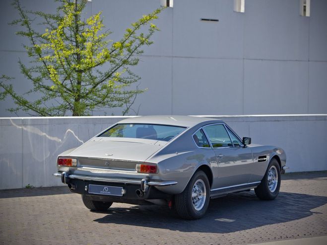 Aston martin V8  Dark Silver de 1977