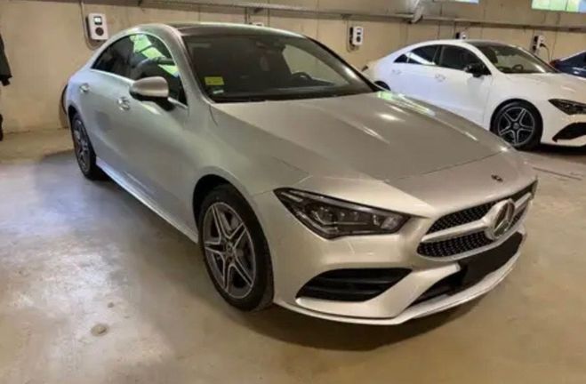 Mercedes Classe CLA Classe Coupe 250 7G-DCT 4Matic AMG Line Gris de 2023