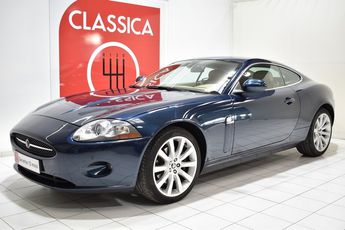 Voir d&eacute;tails -Jaguar XK V8 4.2 Coupe &agrave;   La Boisse (01)