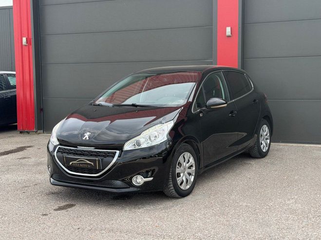 Peugeot 208 1.6 e-HDi 115ch FAP BVM6 Allure Noir de 2013