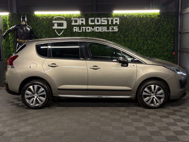 Peugeot 3008 1.2 PURE TECH 130 STYLE Beige M�tallis� de 2016