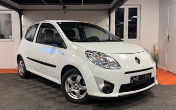  Voir d&eacute;tails -Renault Twingo 1.2 16v 75ch Trend &agrave; Piennes (54)