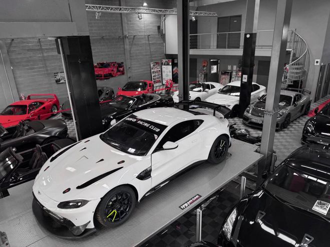 Aston martin V8 Vantage AMR GT4 17A Blanc de 2020