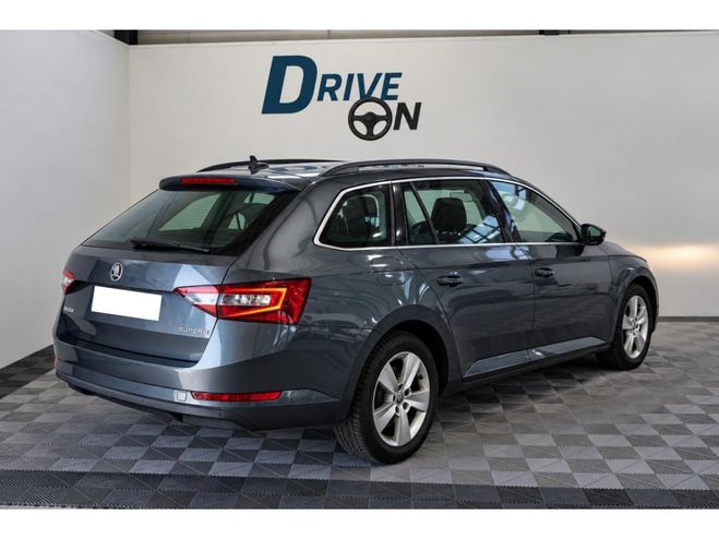 Skoda Superb Break Combi 1.4 16V TSI ACT - 150 III Am GRIS FONCE de 2017
