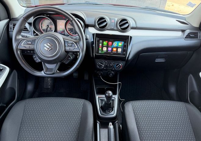 Suzuki Swift 1.2I 82Ch PRIVILEGE CARPLAY SI�GE CHAUFF Rouge de 2021