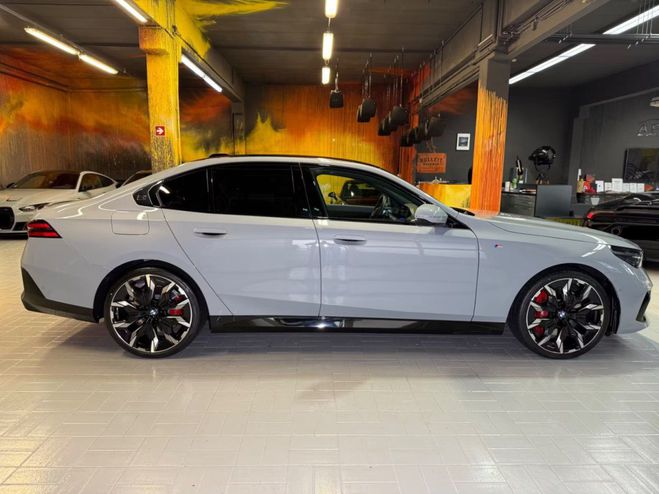 BMW Serie 5 540d Xdrive M SPORTACKET PRO FULL OPTION GRIS BROOKLYN de 2025