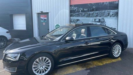 Audi A8 w12 fsi 500 ch limousine 1 er main full 2012 d'occasion a Laveyron (26)