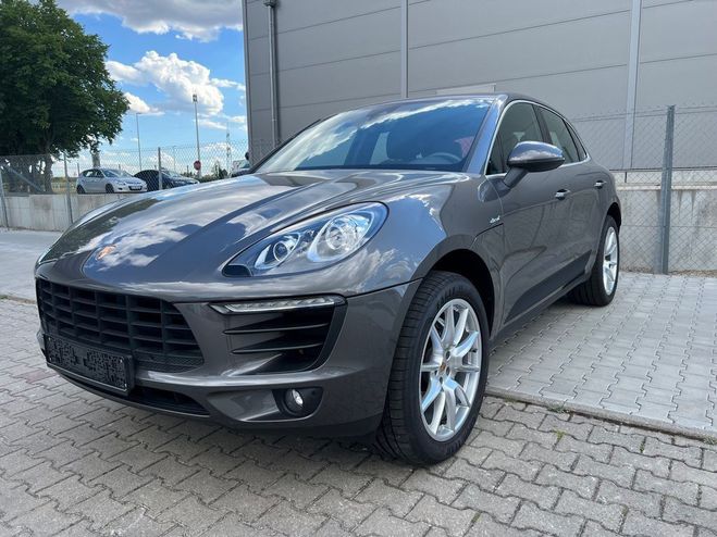 Porsche Macan S / Toit pano / Bose / Cam�ra / Attelage Gris m�tallis� de 2015