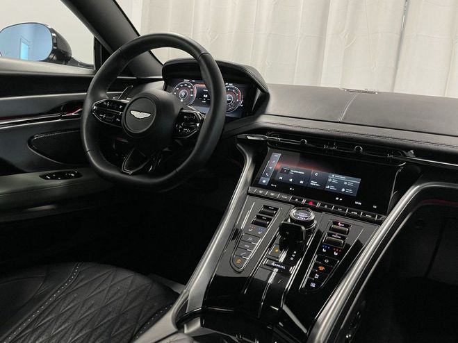 Aston martin DB12 Coup� Aluminite Silver Aluminite Silver de 2023