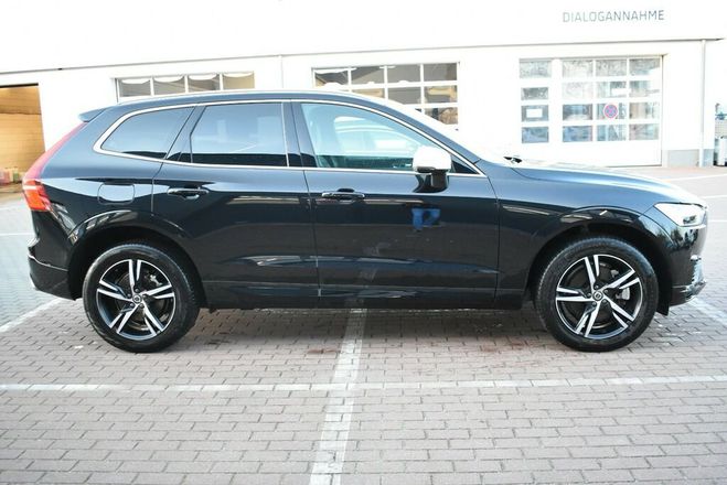 Volvo XC60 T8 Twin Engine R-Design*LUFT*PANO noir metallis� de 2020