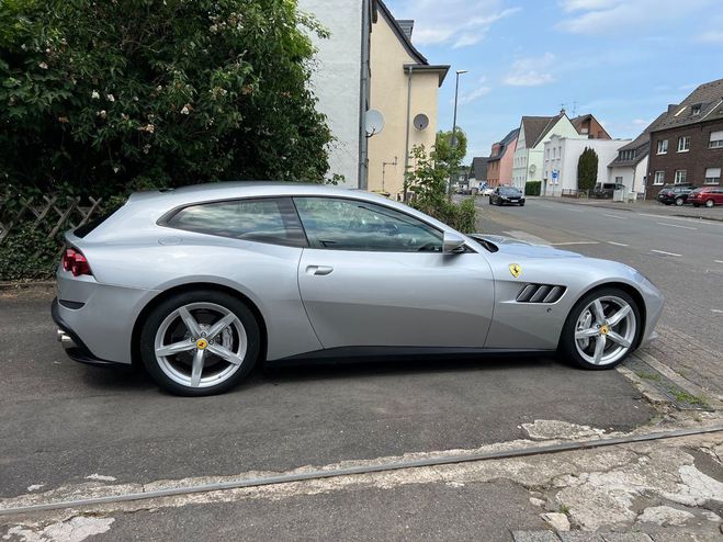 Ferrari GTC4 Lusso 3.9 V8 T / Garantie 12 Mois Argent M�tallis� de 2019