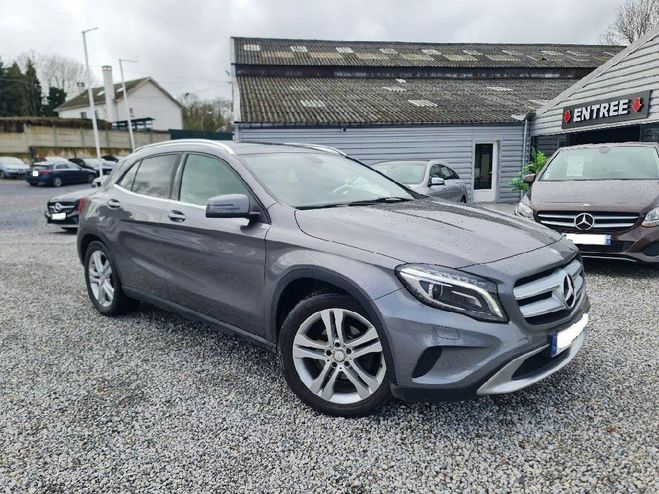 Mercedes Classe GLA CLASSE 180 CDI 110 CV * REPRISE POSSIBLE Gris Clair de 2015
