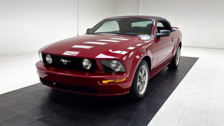 Ford Mustang GT Convertible 2005 d'occasion a Paris (75)