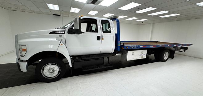 Ford F-Series F650 Super Duty 4x2 Supercab Rollback Blanc de 2016