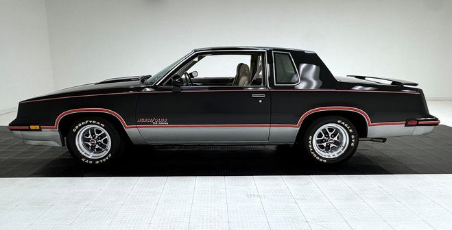 Oldsmobile Cutlass Hurst/Olds 15th Anniversary 2 Door Hardt Noir de 1983