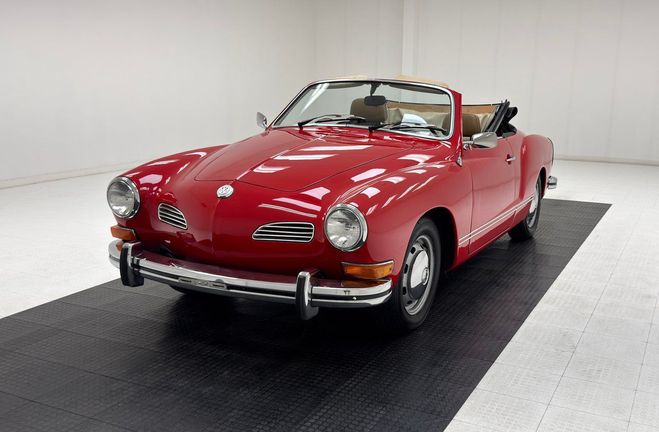 Volkswagen Karmann Ghia Convertible Rouge de 1973