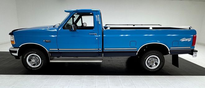 Ford F150 XLT 4x4 Long Bed Pickup Bleu de 1995
