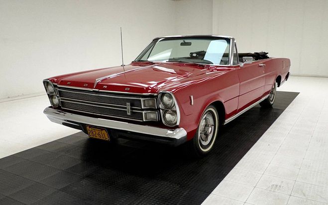 Ford Galaxy e 500 Convertible Rouge de 1966